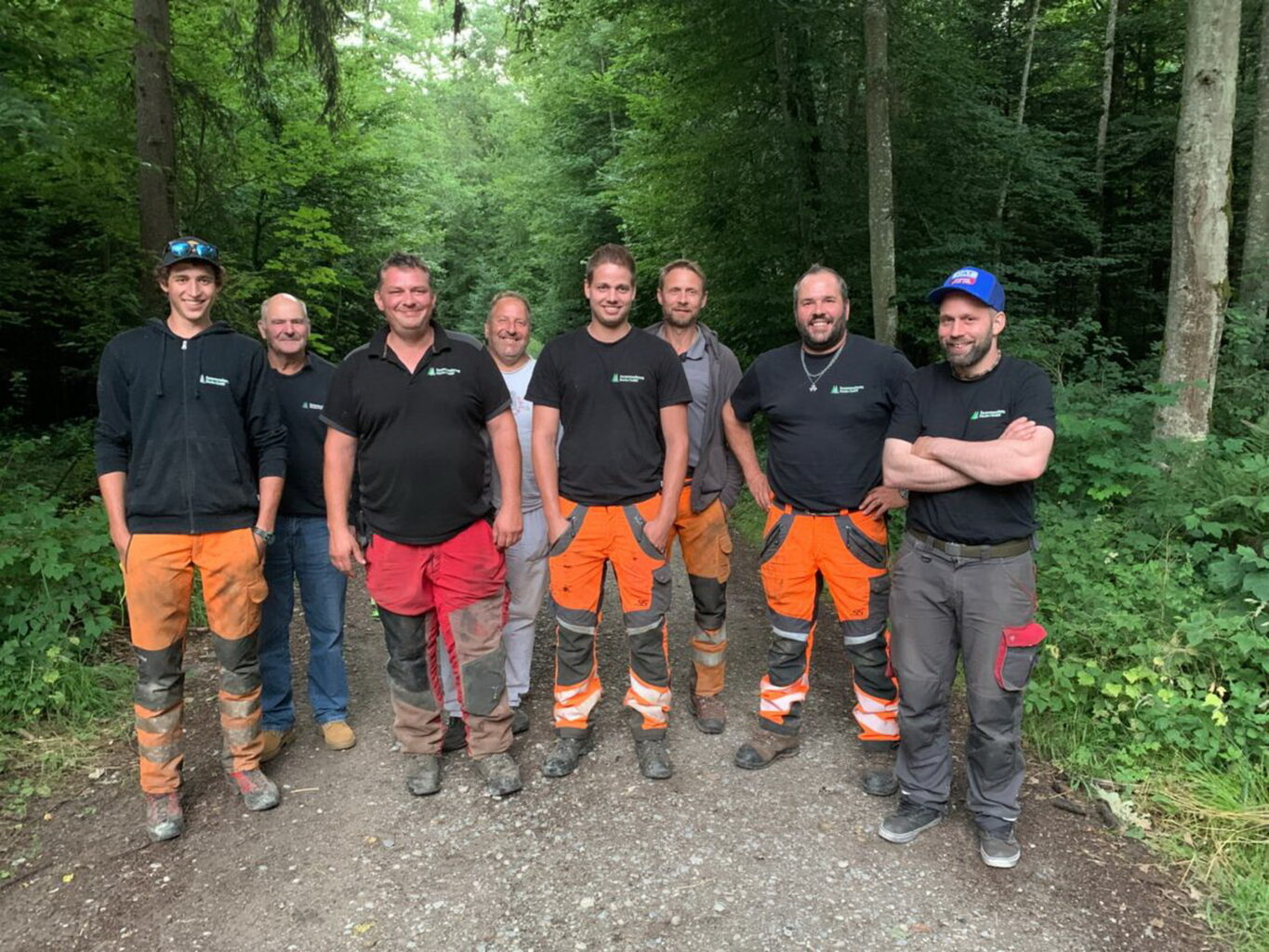 Team Gruppenbild Forstbetrieb Frieden GmbH